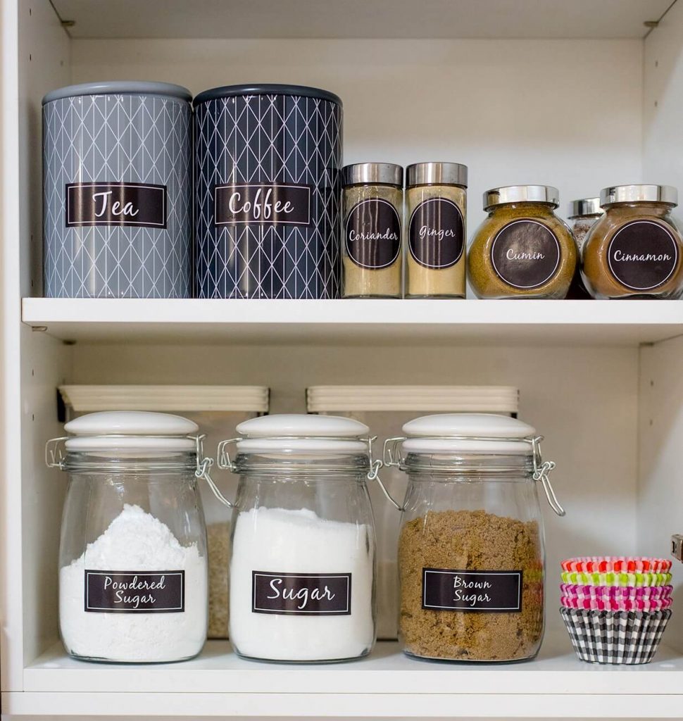 using glass to store food in the pantry